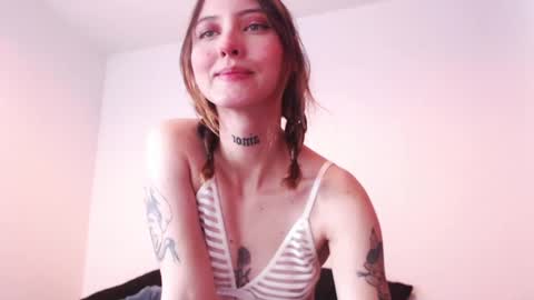 carmennrusso online show from 02-13-25, 05:33