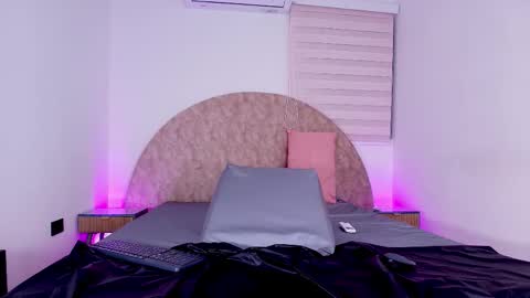 caro online show from 02-15-26, 03:03