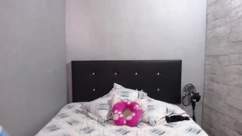 Caro milf  online show from 11-04-25, 05:23