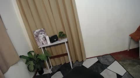 Carolina online show from 01-06-25, 05:38