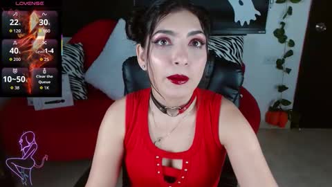 Caroline online show from 10-24-25, 01:51