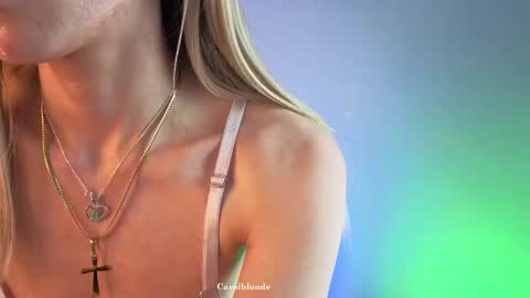 Snapshot of carolblonde chatting on 10-22-25, 05:19 Char online show from 10-22-25, 05:19