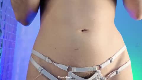 Snapshot of carolblonde chatting on 11-11-25, 09:31 Char online show from 11-11-25, 09:31