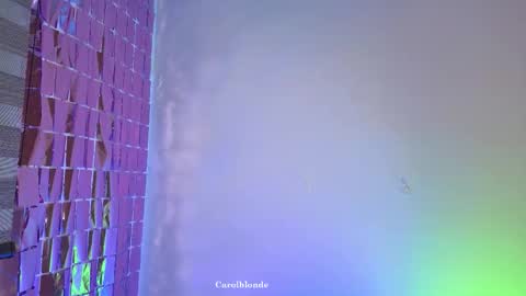 Snapshot of carolblonde chatting on 11-28-25, 02:36 Char online show from 11-28-25, 02:36