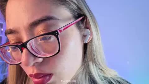 Snapshot of carolblonde chatting on 12-15-25, 02:05 Char online show from 12-15-25, 02:05