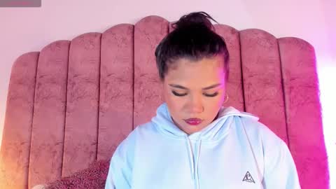 carolina_evannss online show from 02-10-26, 03:54