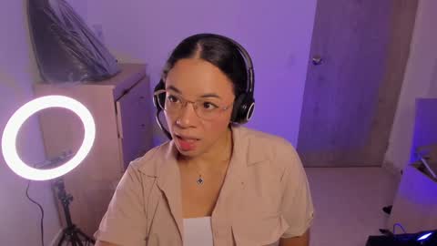 Snapshot of carolina_gaita chatting on 01-26-25, 10:55 carolina_gaita online show from 01-26-25, 10:55