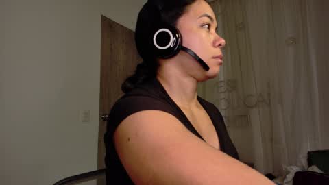 Snapshot of carolina_gaita chatting on 01-27-25, 11:11 carolina_gaita online show from 01-27-25, 11:11