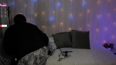 Snapshot of carolina_gaita chatting on 02-24-25, 11:54 carolina_gaita online show from 02-24-25, 11:54