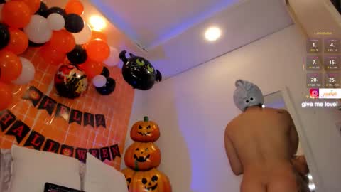 Snapshot of carolina_gaita chatting on 10-18-25, 10:27 carolina_gaita online show from 10-18-25, 10:27