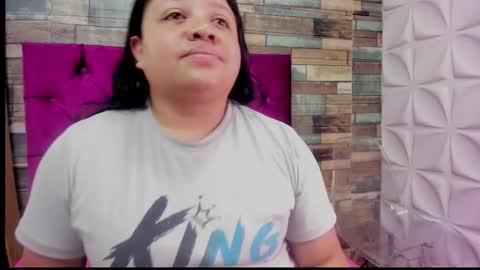 Snapshot of carolina_lenon chatting on 02-07-26, 07:50 Angie Carolina online show from 02-07-26, 07:50