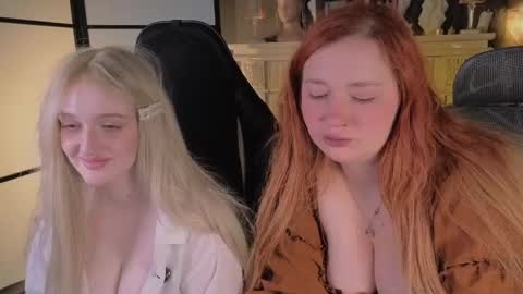Snapshot of carolina_winter chatting on 06-07-26, 06:50 Mira online show from 06-07-26, 06:50