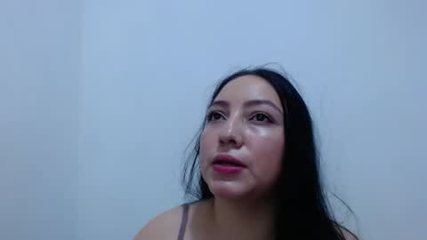 Snapshot of carolina_zabala_19 chatting on 06-28-26, 05:19 carolina_zabala_19 online show from 06-28-26, 05:19