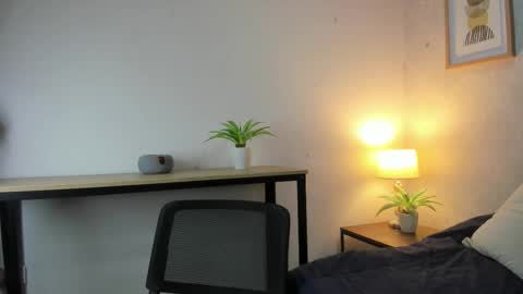  Caroline  online show from 01-08-26, 11:34