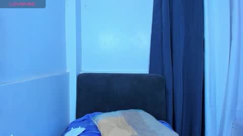 Snapshot of caroline_east chatting on 11-03-25, 11:22 caroline_east online show from 11-03-25, 11:22