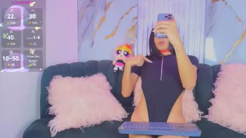 caroline_foster1 online show from 01-10-26, 03:30