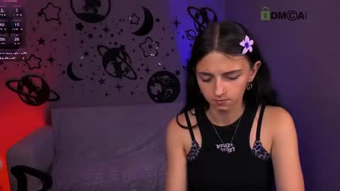 Snapshot of caroline_honeyy chatting on 07-06-26, 03:03 Caroline online show from 07-06-26, 03:03