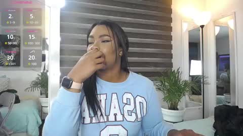 C A R O L I N E online show from 02-25-25, 12:45