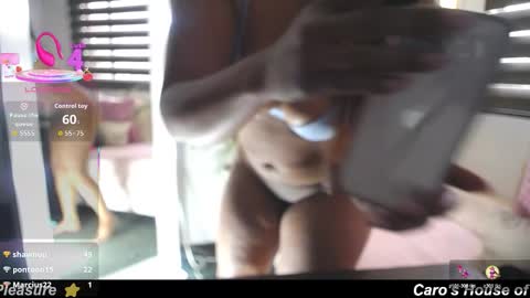 Snapshot of caroline_jackson_ chatting on 01-15-26, 01:59 C A R O L I N E online show from 01-15-26, 01:59