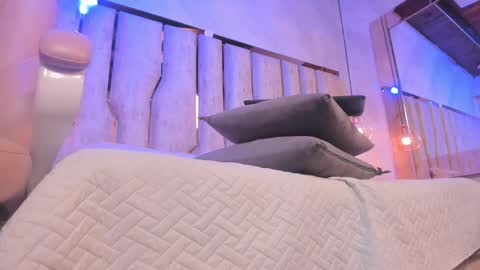 Snapshot of caroline_palmerr chatting on 01-17-26, 03:11 Carolina online show from 01-17-26, 03:11