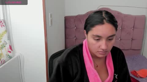 caroline_rodriguez_9 online show from 11-20-25, 04:07