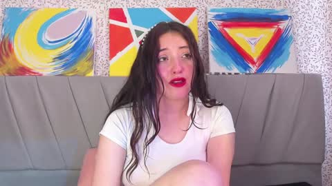 Snapshot of carolinediaz_3 chatting on 01-04-25, 07:55 online show from 01-04-25, 07:55