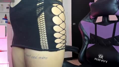 CarolineeGarcia online show from 11-15-25, 10:56