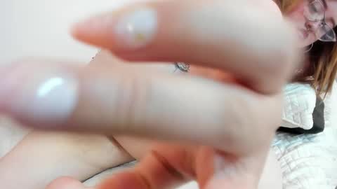 Snapshot of carolineevanss1 chatting on 10-10-25, 08:46 Carolinee online show from 10-10-25, 08:46