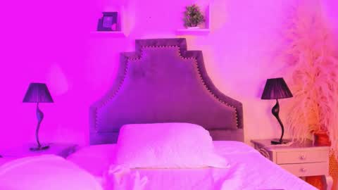 Snapshot of carolinefyre chatting on 02-17-26, 12:23 Caroline online show from 02-17-26, 12:23