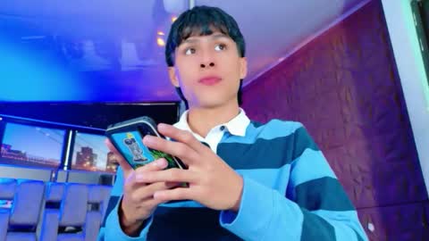 carolinejesh online show from 02-02-26, 06:39