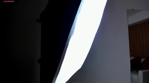 Caro  online show from 11-29-25, 11:35