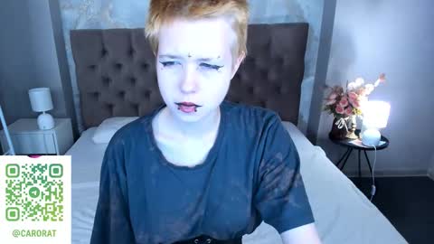 CarolineRichter online show from 09-11-25, 02:22