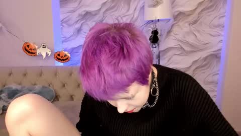 CarolineRichter online show from 10-24-25, 03:14