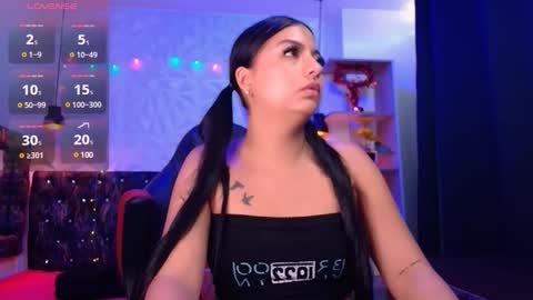 Snapshot of carolinescoth_dl chatting on 02-10-25, 05:52 Caroline Scoth online show from 02-10-25, 05:52