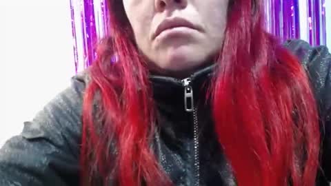 Snapshot of carolinhe_ chatting on 02-09-26, 12:31 Carolinhe online show from 02-09-26, 12:31