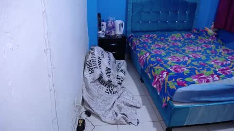 Snapshot of carolinhe_ chatting on 02-21-26, 03:13 Carolinhe online show from 02-21-26, 03:13