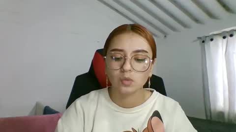 Snapshot of carolinnapinkman chatting on 05-14-26, 08:26 carolinnapinkman online show from 05-14-26, 08:26