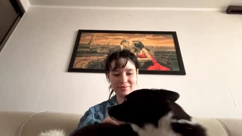 Snapshot of carolynharrington chatting on 06-20-26, 05:43 Elly online show from 06-20-26, 05:43