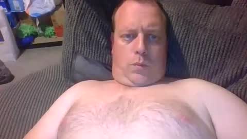 Snapshot of carpman777 chatting on 04-01-26, 06:27 Hereforun online show from 04-01-26, 06:27