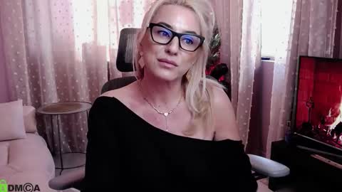 Carrie online show from 02-03-26, 07:13