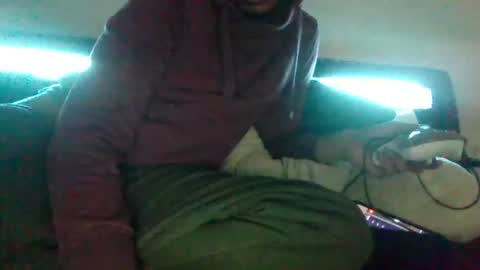 Snapshot of carvelj chatting on 03-02-25, 02:43 carvelj online show from 03-02-25, 02:43