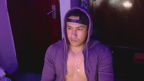      online show from 03-01-25, 08:02