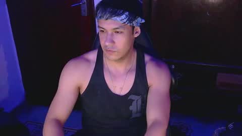      online show from 03-08-25, 07:49