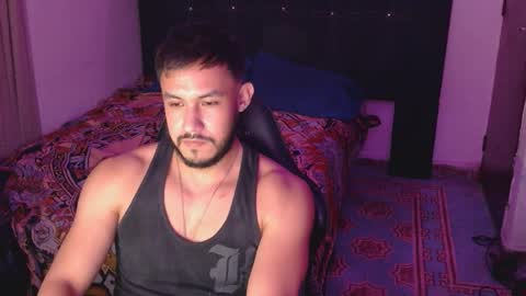      online show from 10-25-25, 04:09