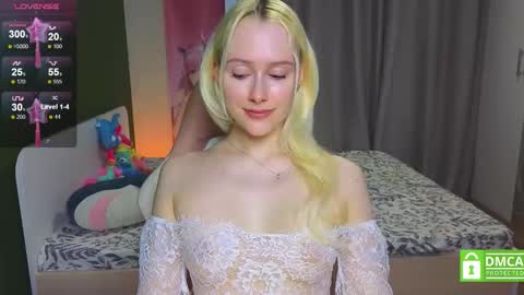 Snapshot of caseylabow chatting on 02-07-26, 07:12 My name is Casey... Nice to meet you I will be happy to have funthumbs up please its important online show from 02-07-26, 07:12