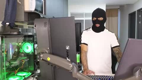 cash_master777 online show from 02-22-26, 11:09