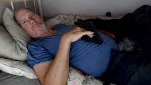 Snapshot of casinocam chatting on 06-06-26, 11:59 CasinoCam online show from 06-06-26, 11:59