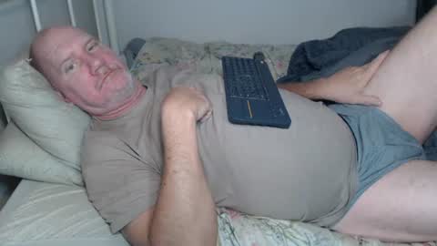 Snapshot of casinocam chatting on 06-15-26, 09:33 CasinoCam online show from 06-15-26, 09:33