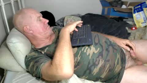 Snapshot of casinocam chatting on 06-21-26, 03:09 CasinoCam online show from 06-21-26, 03:09