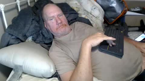 Snapshot of casinocam chatting on 06-22-26, 03:31 CasinoCam online show from 06-22-26, 03:31